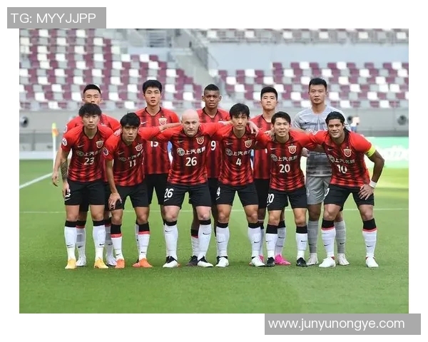 上海足球队的蜕变与未来发展路径深度解析 上海足球队的蜕变与未来发展路径深度解析