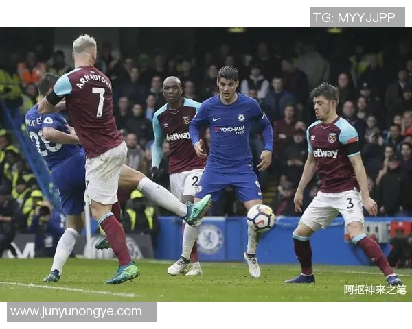 切尔西足球明星专属靴子图片展示与解析尽显运动魅力与时尚风范 切尔西足球明星专属靴子图片展示与解析尽显运动魅力与时尚风范