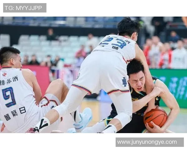 南京乒乓球队荣登全国配合排行榜第四名展现卓越实力与团队精神 南京乒乓球队荣登全国配合排行榜第四名展现卓越实力与团队精神