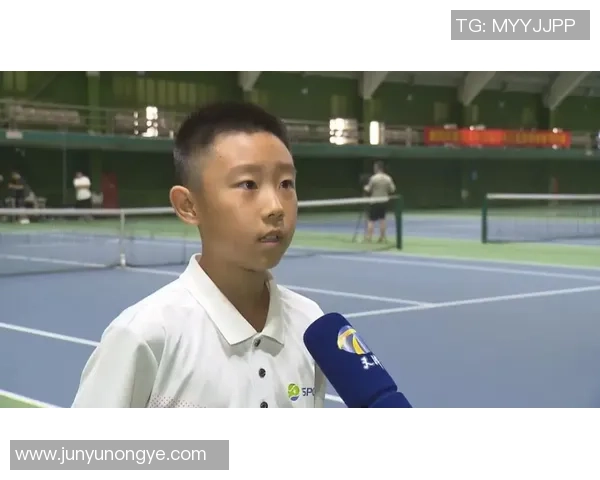 周丽专访:从青涩小将到羽毛球明星的成长之路回顾 周丽专访:从青涩小将到羽毛球明星的成长之路回顾