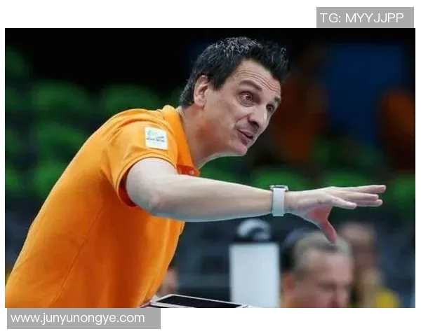 重庆网球队意识对比深度剖析与战术思维的独特视角 重庆网球队意识对比深度剖析与战术思维的独特视角