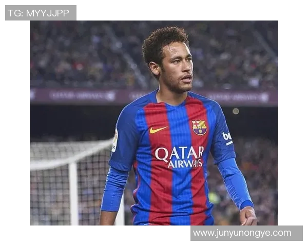 13号足球明星现役球员的辉煌成就与未来展望分析